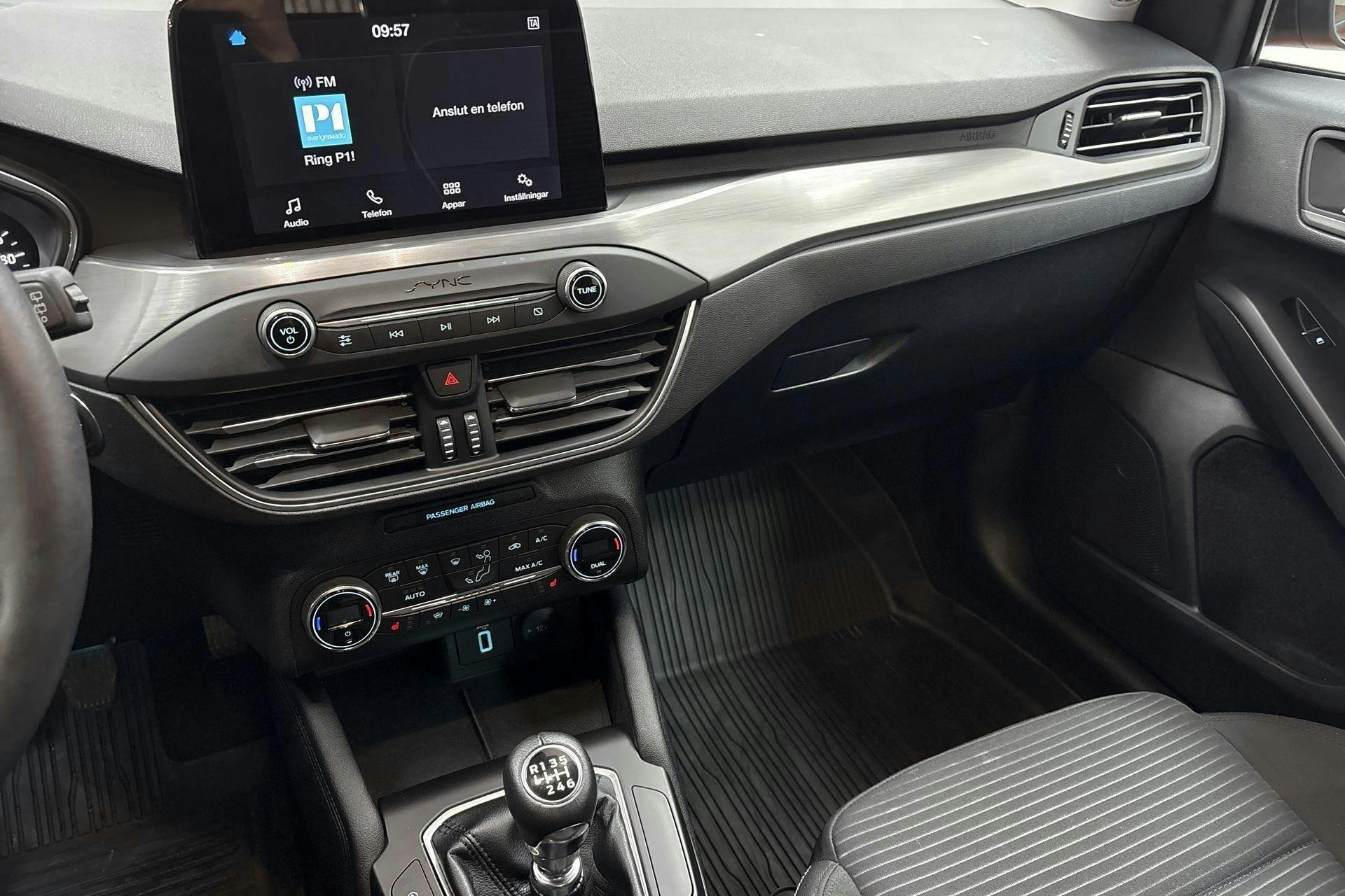 Vehicle Image 13