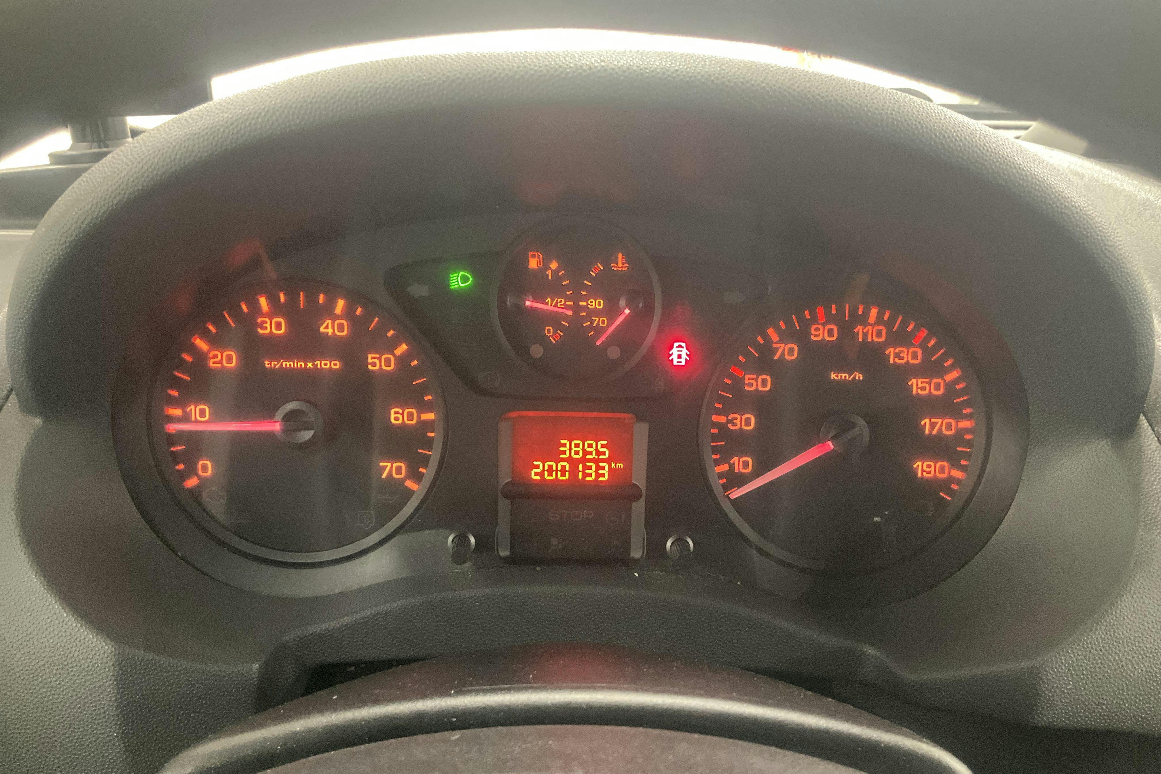 Vehicle Image 10