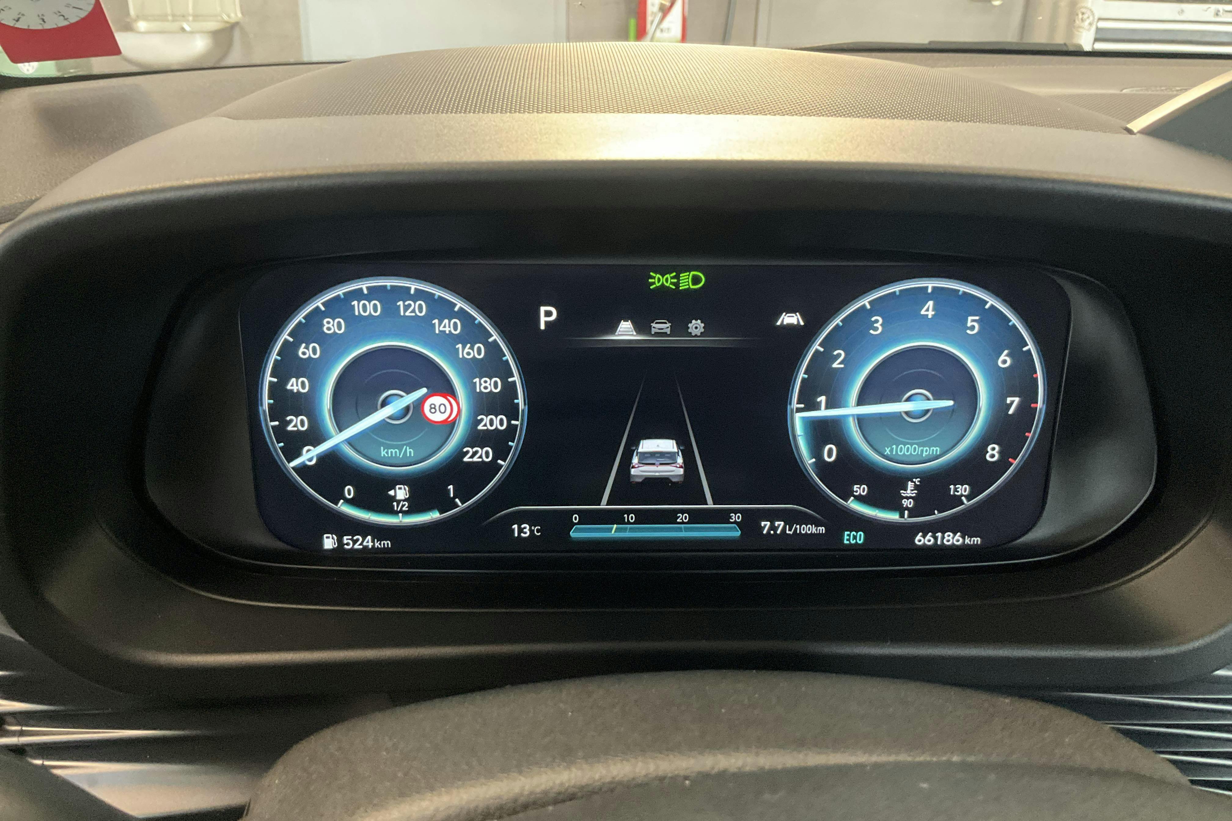 Vehicle Image 10