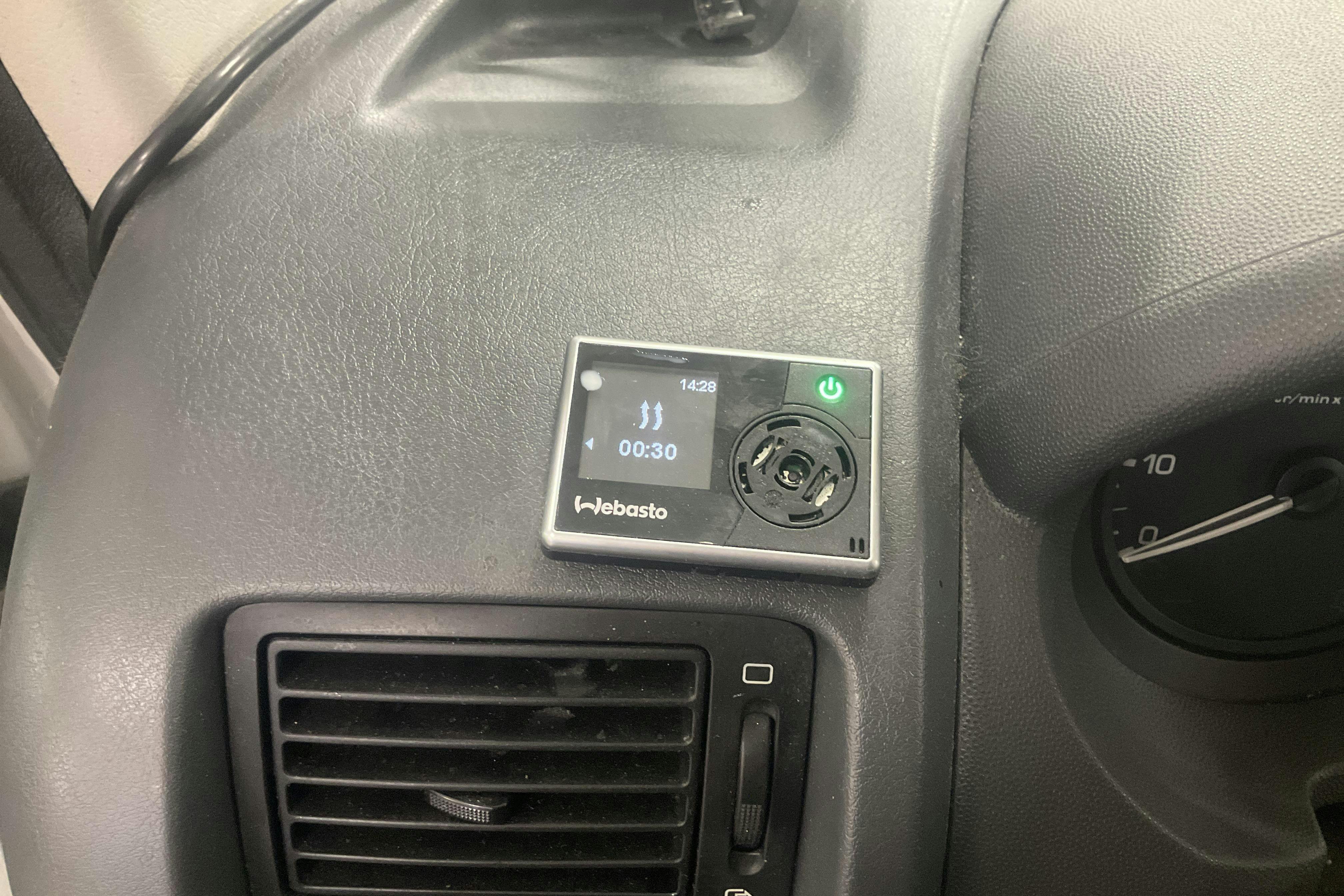 Vehicle Image 15