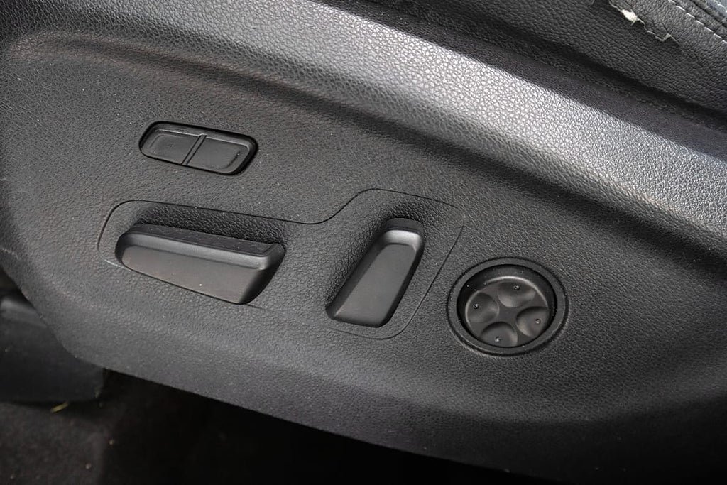 Vehicle Image 23