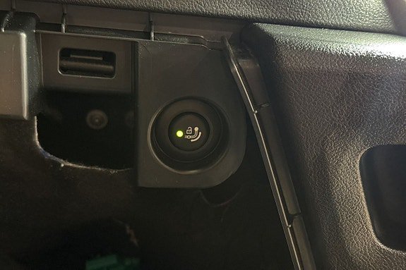 Vehicle Image 26