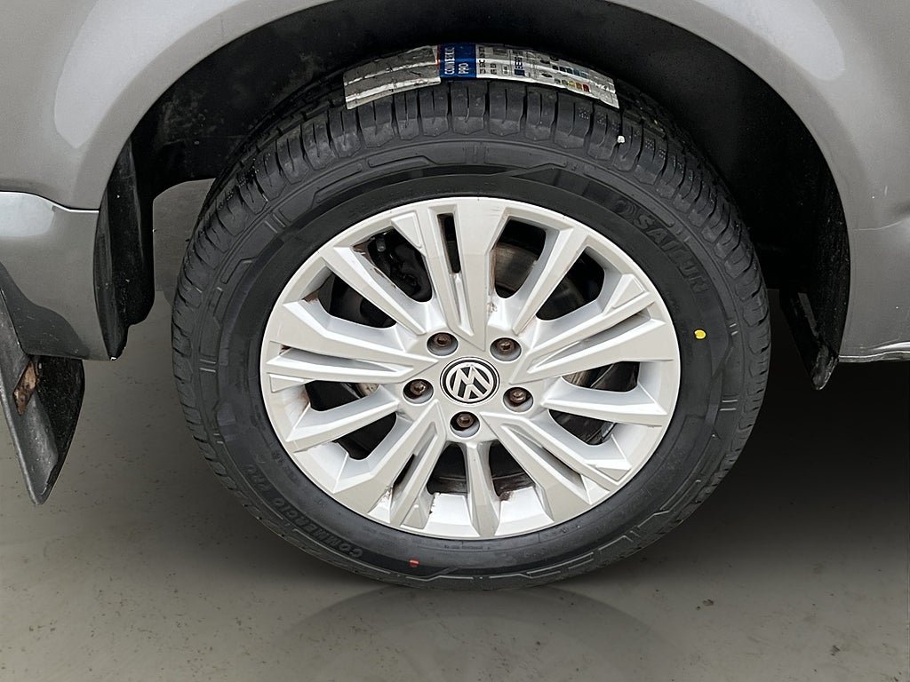 Vehicle Image 37