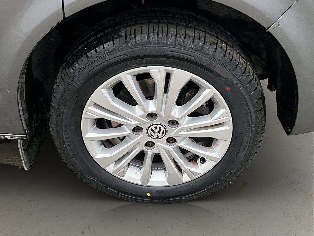 Vehicle Image 38