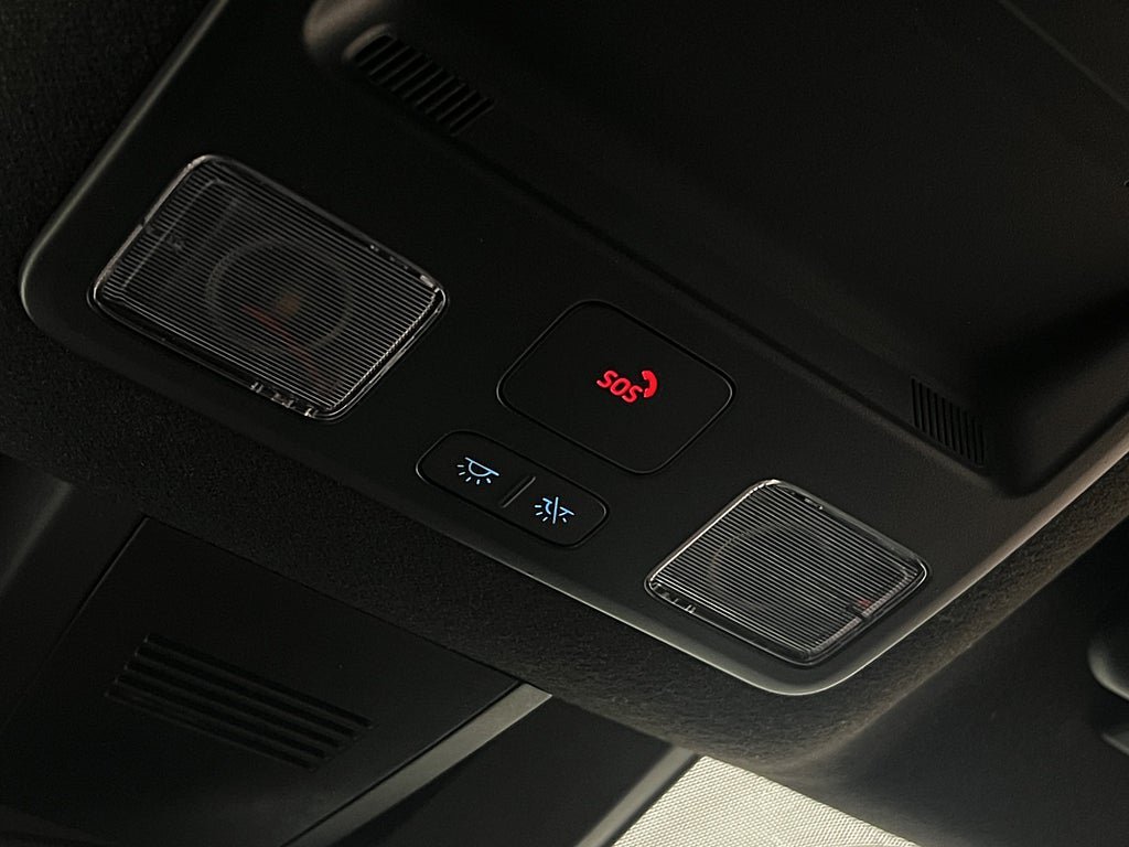 Vehicle Image 33