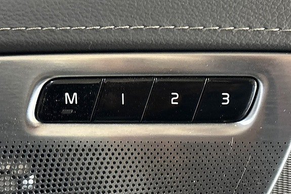 Vehicle Image 29