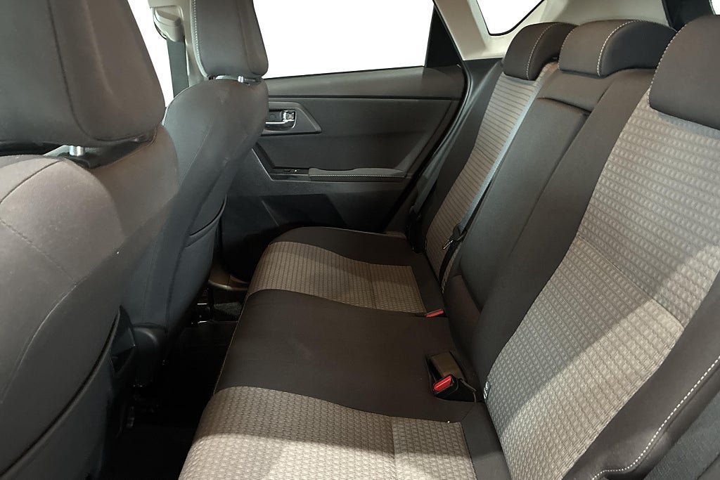 Vehicle Image 15