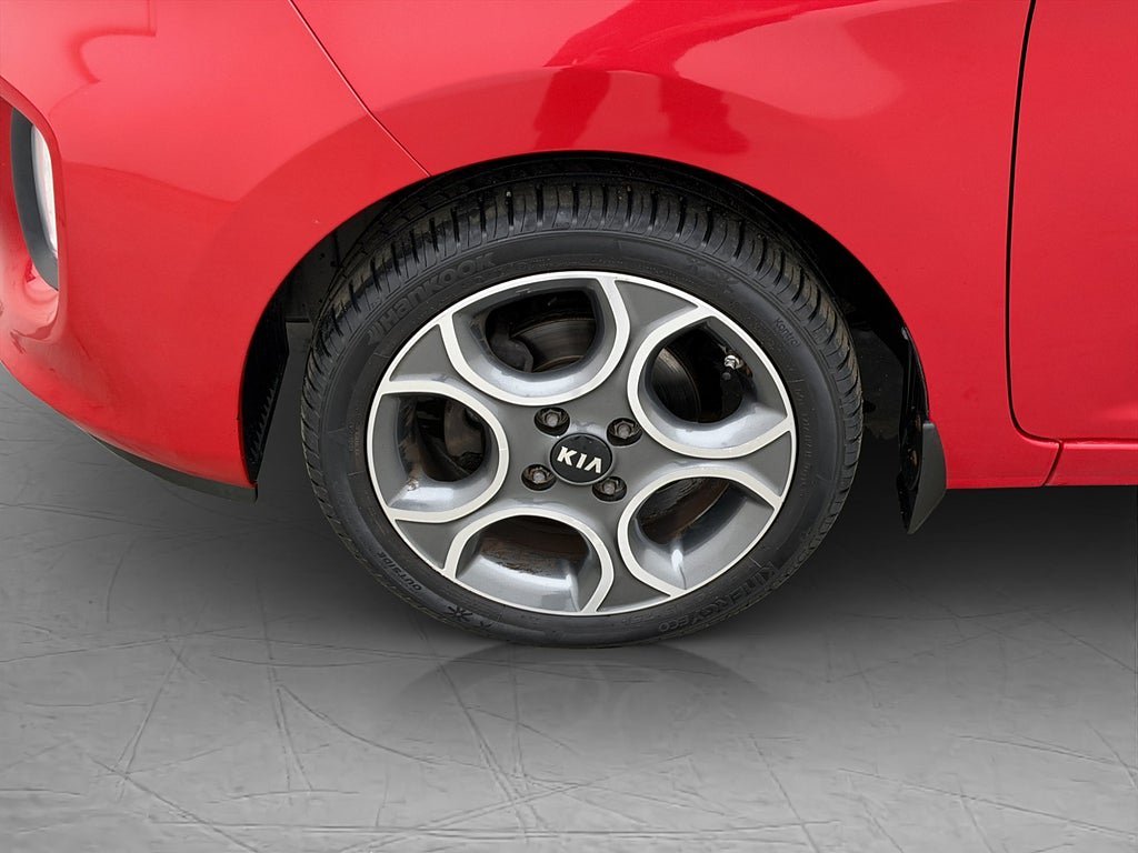 Vehicle Image 23