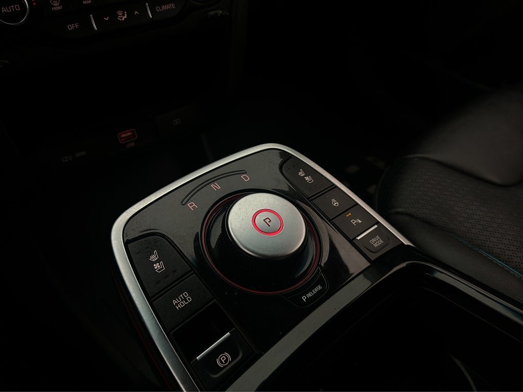 Vehicle Image 22