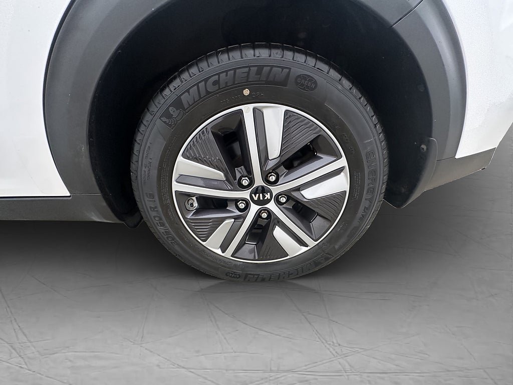 Vehicle Image 31