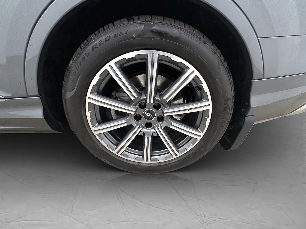 Vehicle Image 35