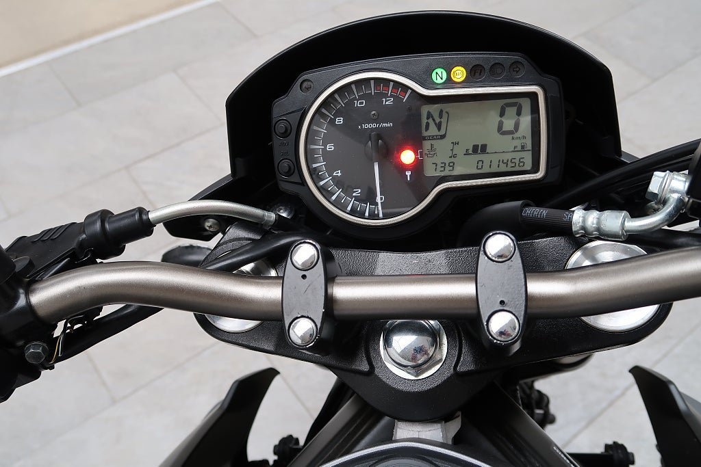 Vehicle Image 6