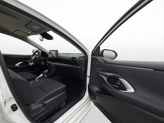 Vehicle Image 23