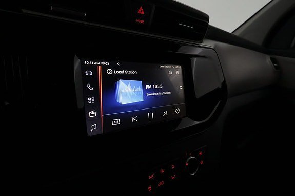 Vehicle Image 16