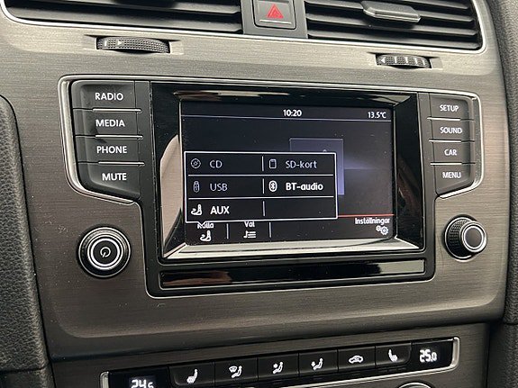 Vehicle Image 17