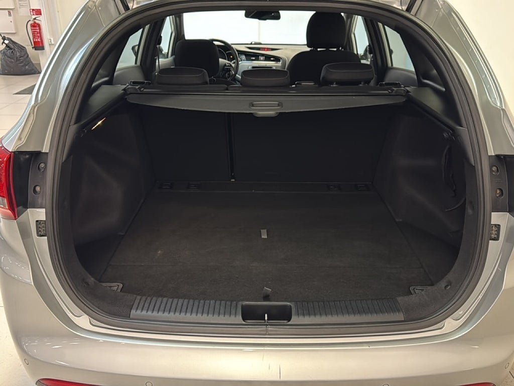 Vehicle Image 14