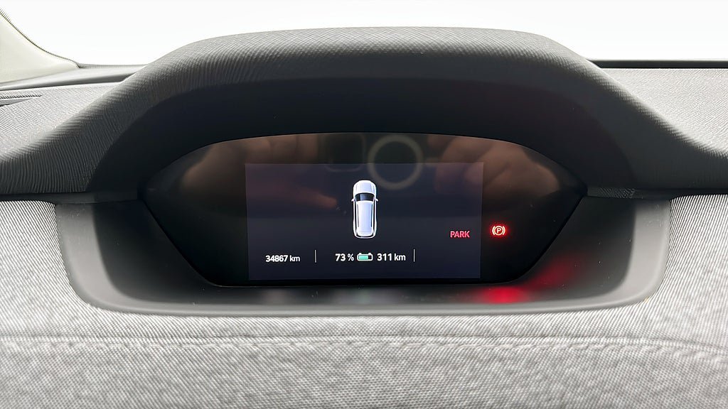 Vehicle Image 16
