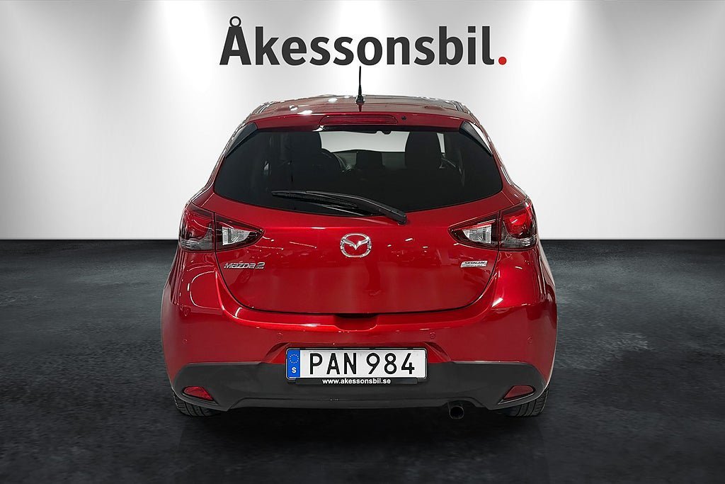 Vehicle Image 5