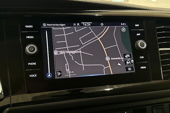 Vehicle Image 18
