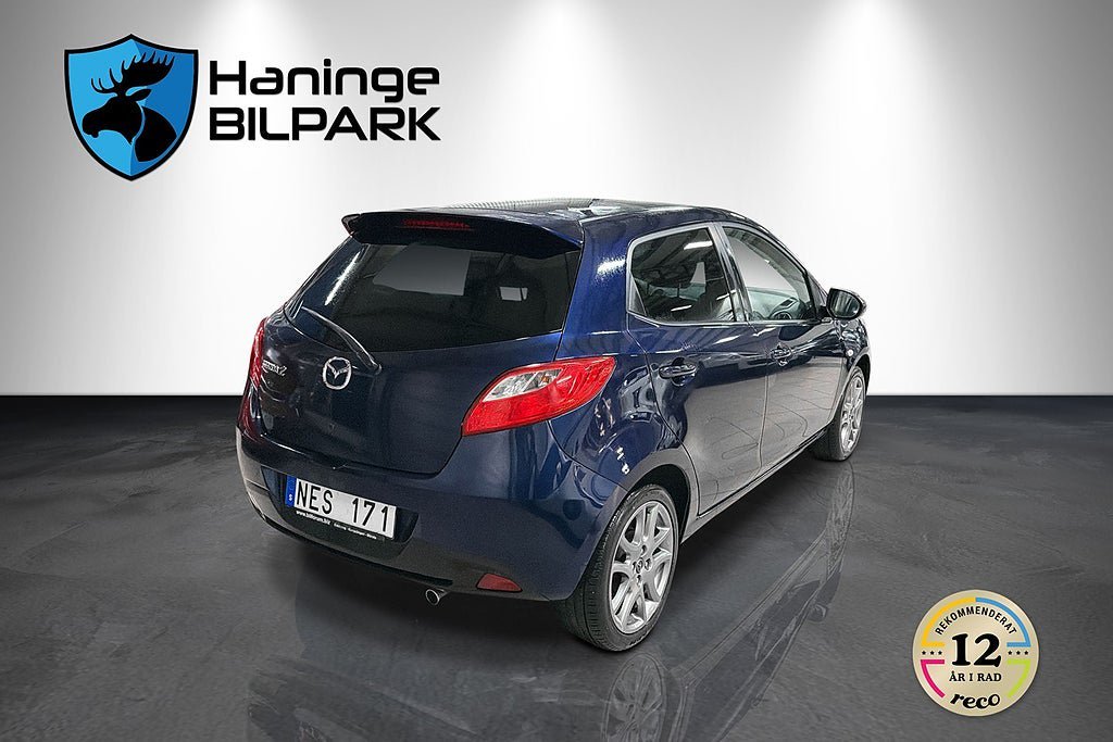 Vehicle Image 6