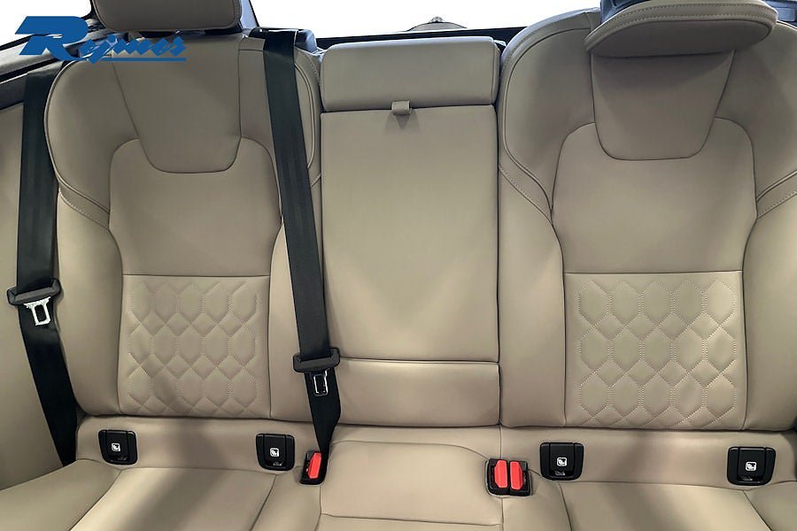 Vehicle Image 22