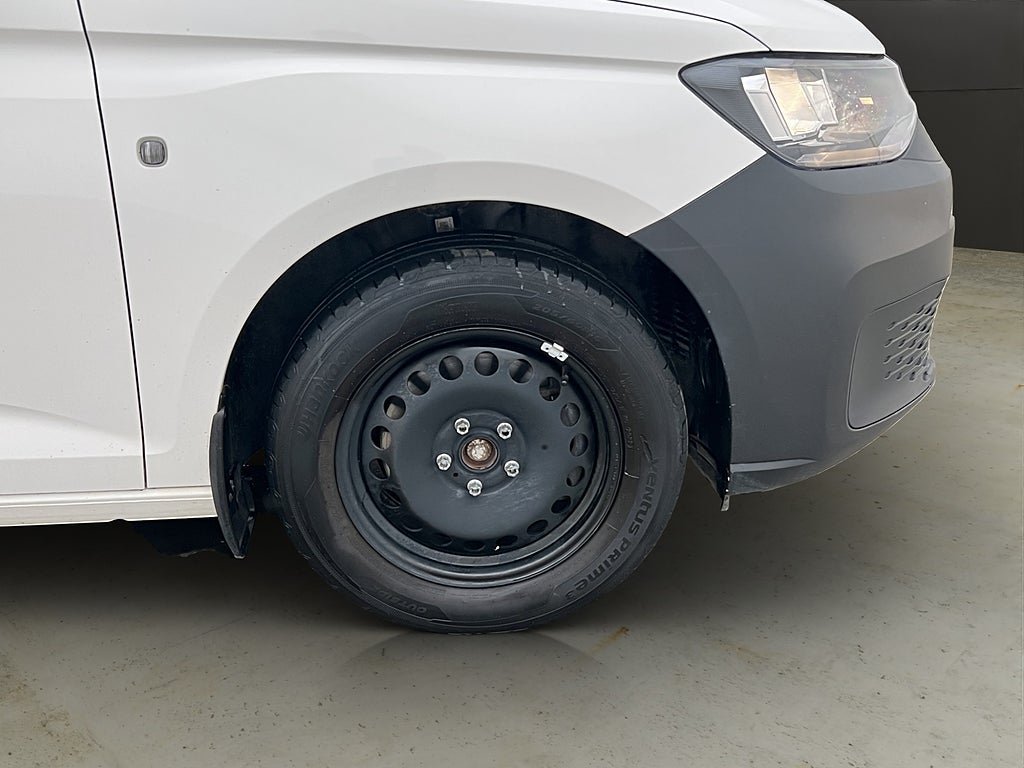 Vehicle Image 28