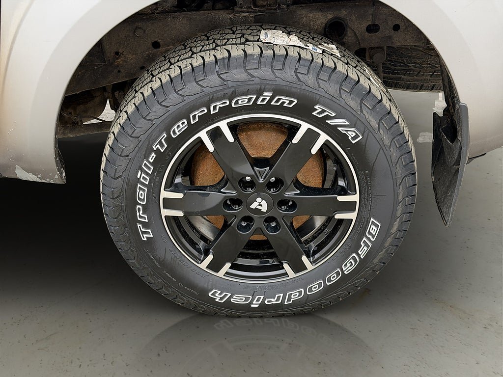 Vehicle Image 30