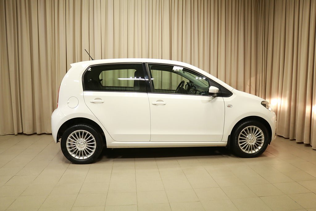 Vehicle Image 5