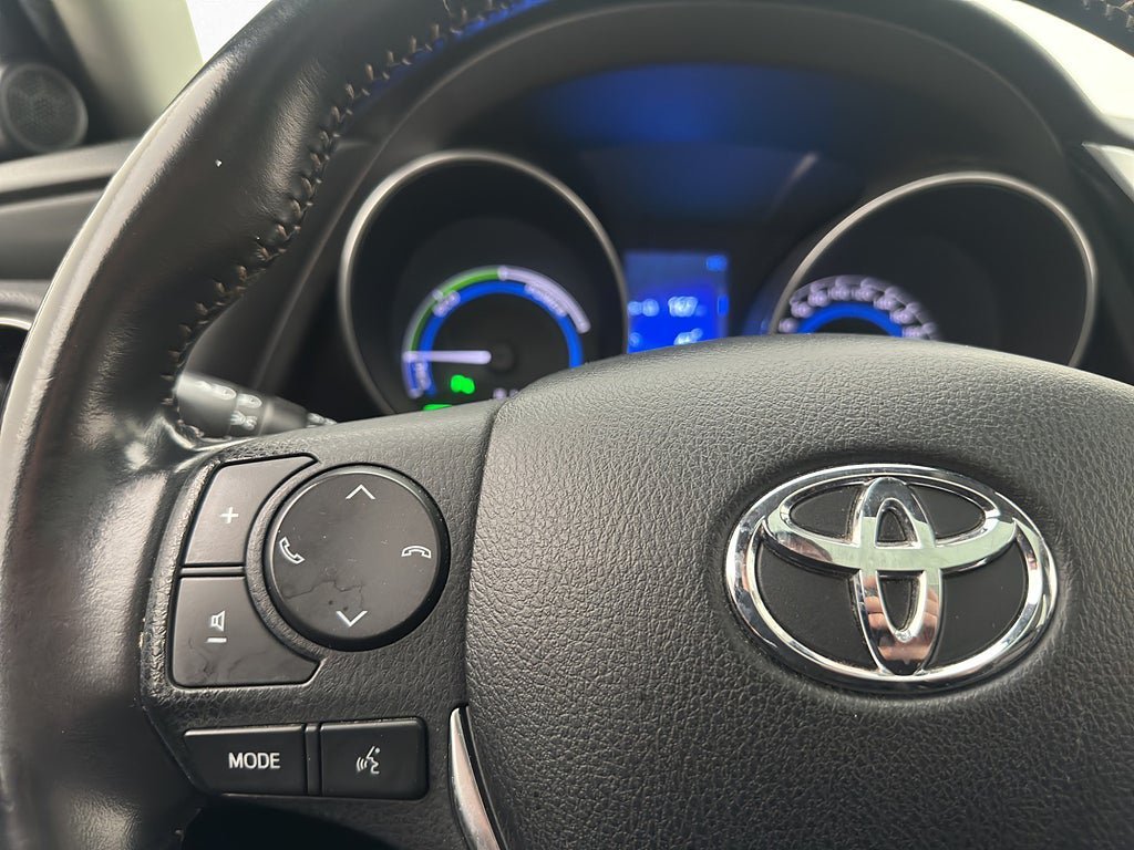 Vehicle Image 17