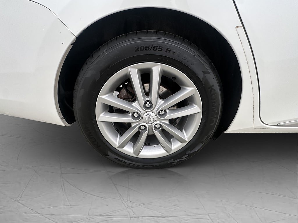 Vehicle Image 30