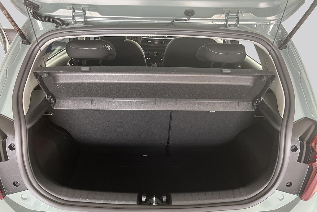 Vehicle Image 11