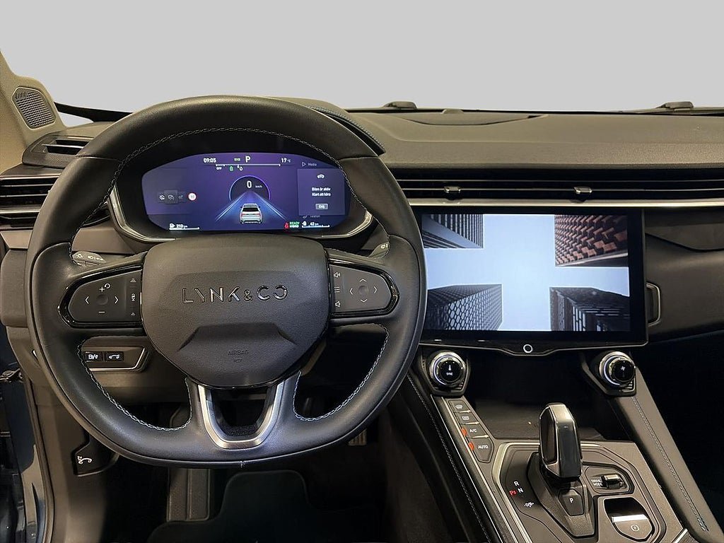 Vehicle Image 15
