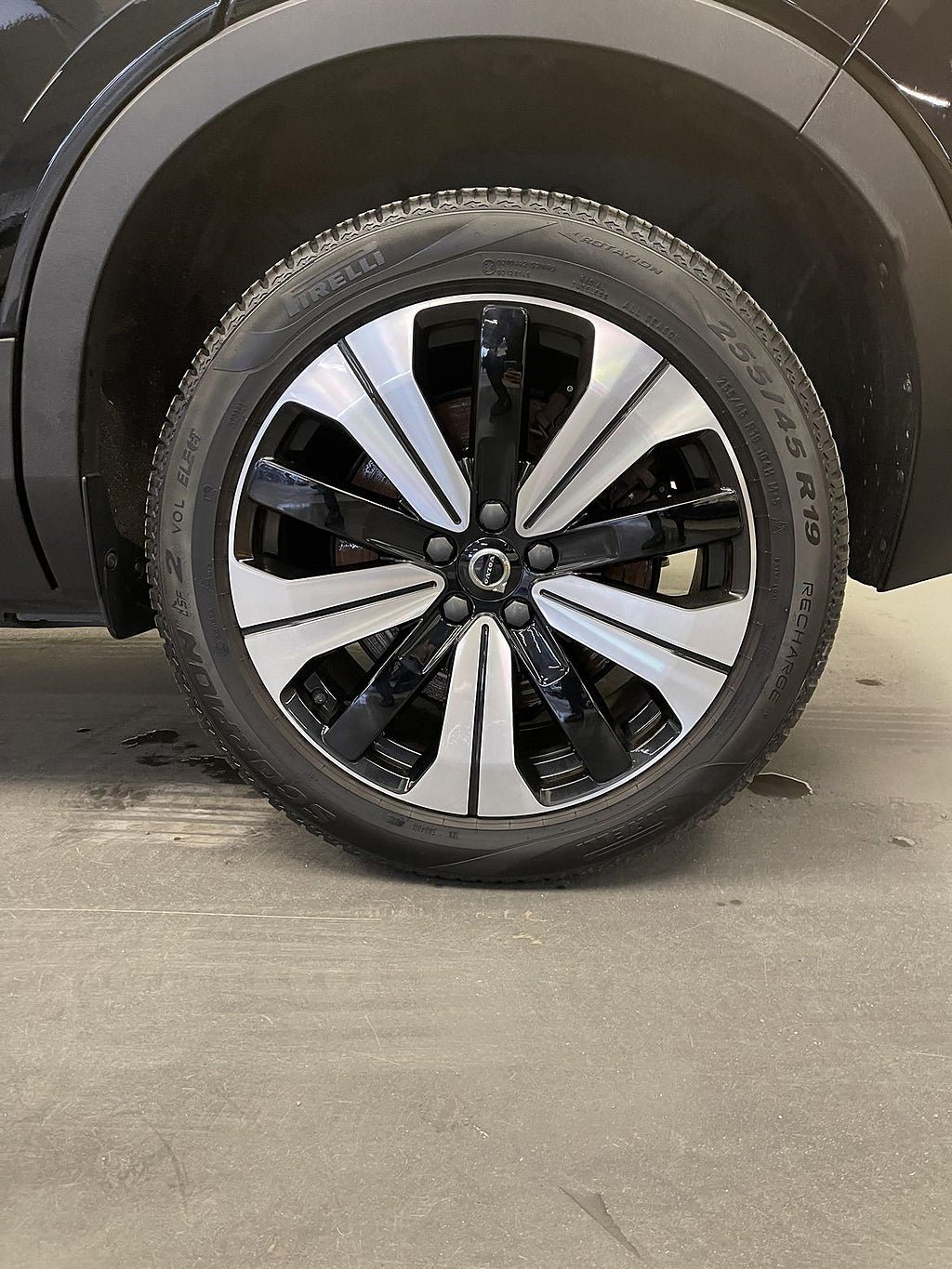 Vehicle Image 9