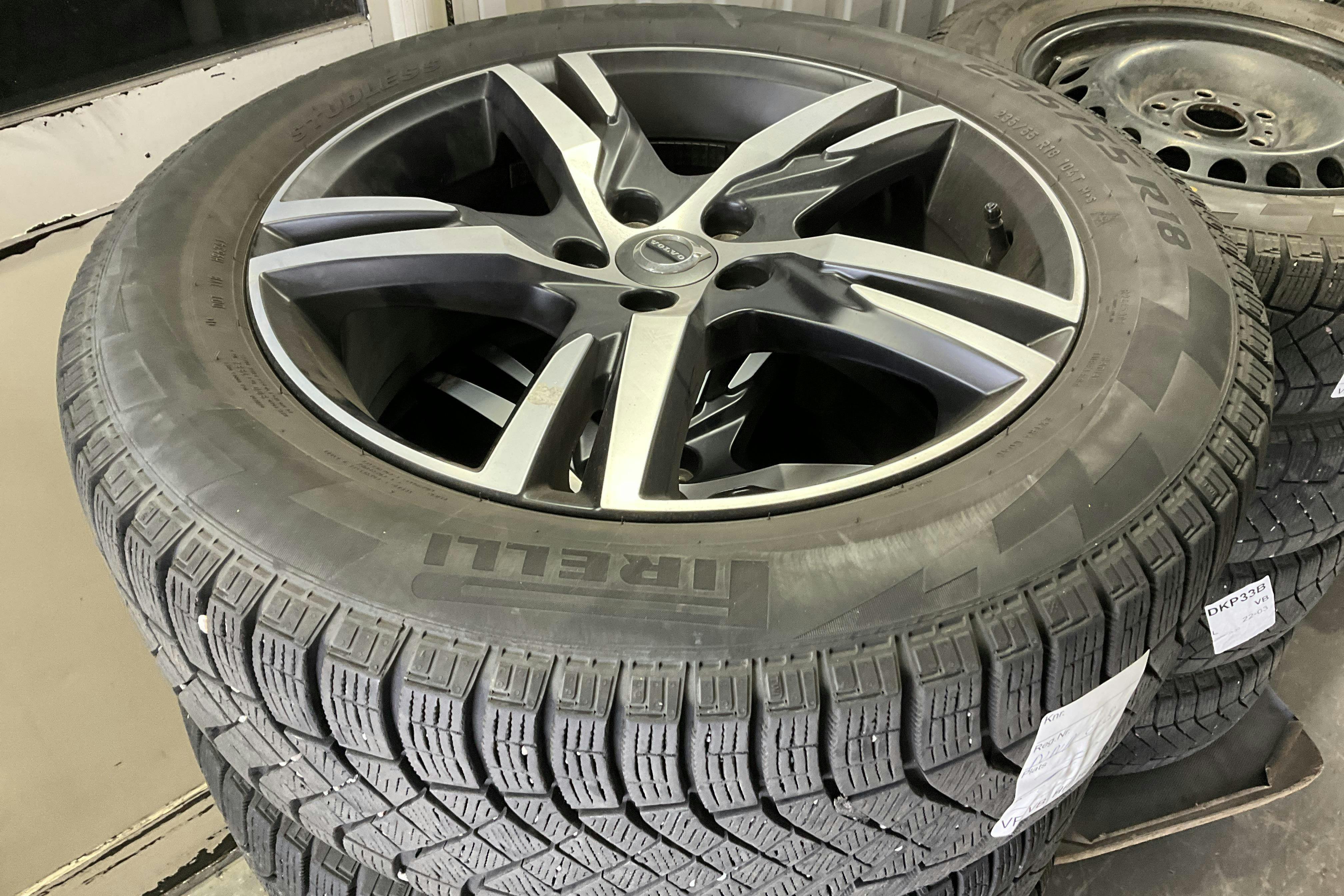 Vehicle Image 14