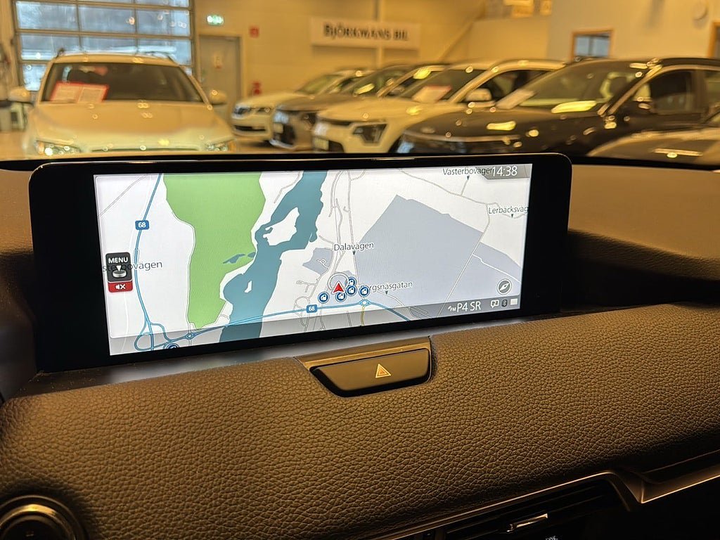 Vehicle Image 11