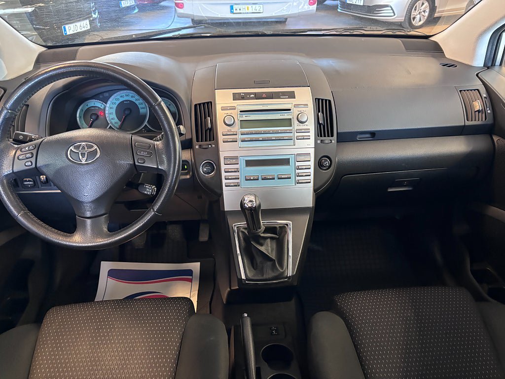 Vehicle Image 17