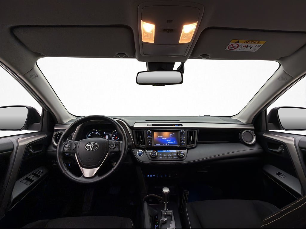 Vehicle Image 13