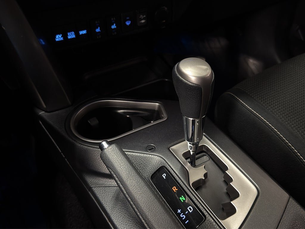 Vehicle Image 23