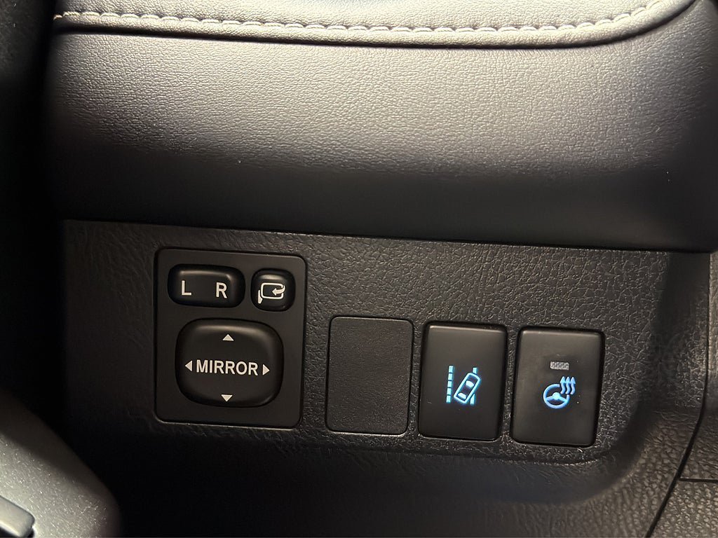 Vehicle Image 28