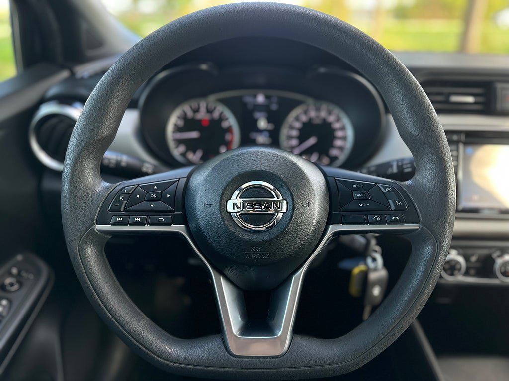 Vehicle Image 17
