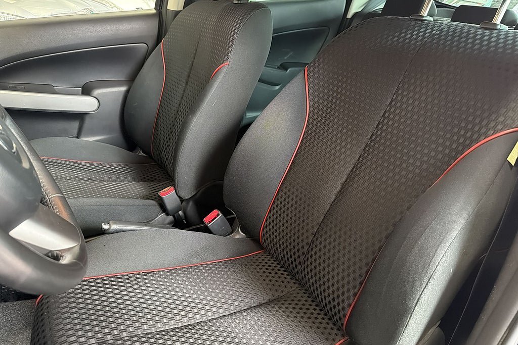 Vehicle Image 11