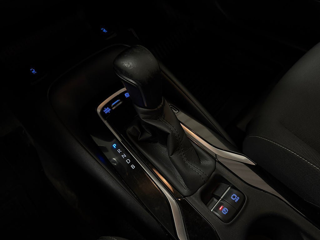 Vehicle Image 23