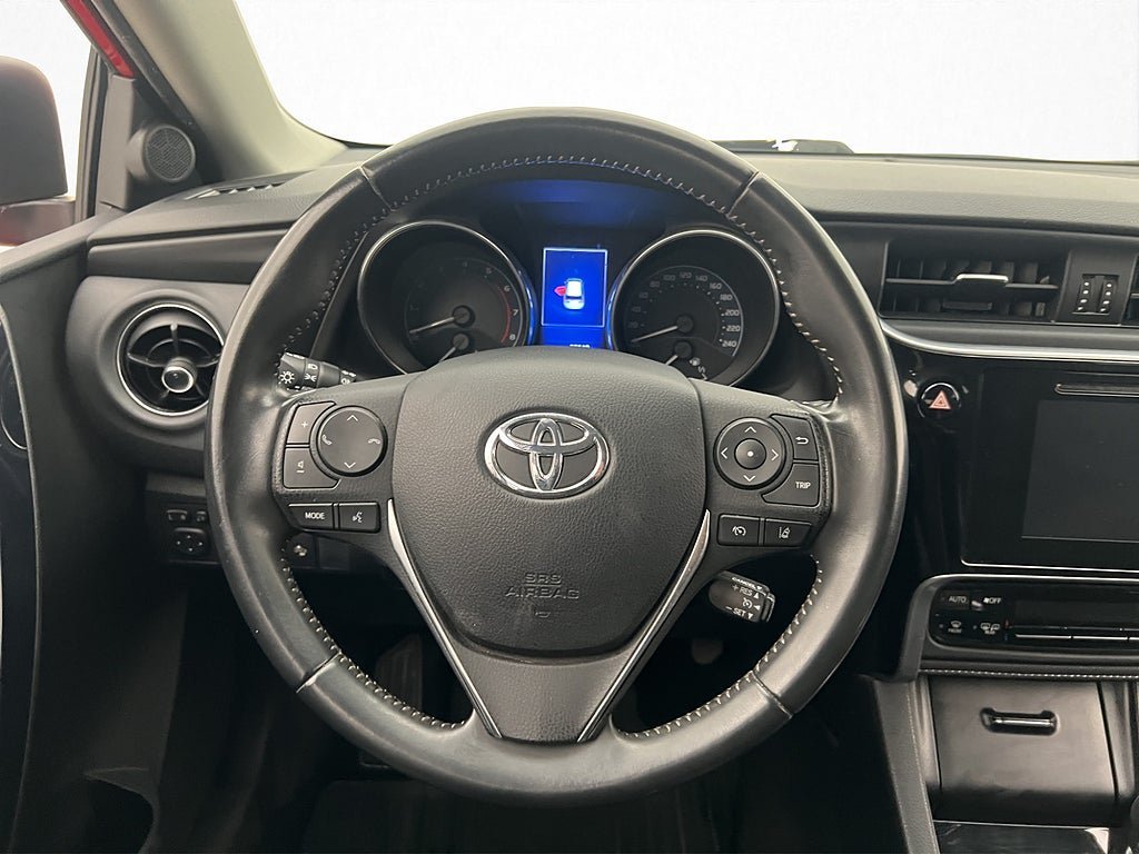 Vehicle Image 19