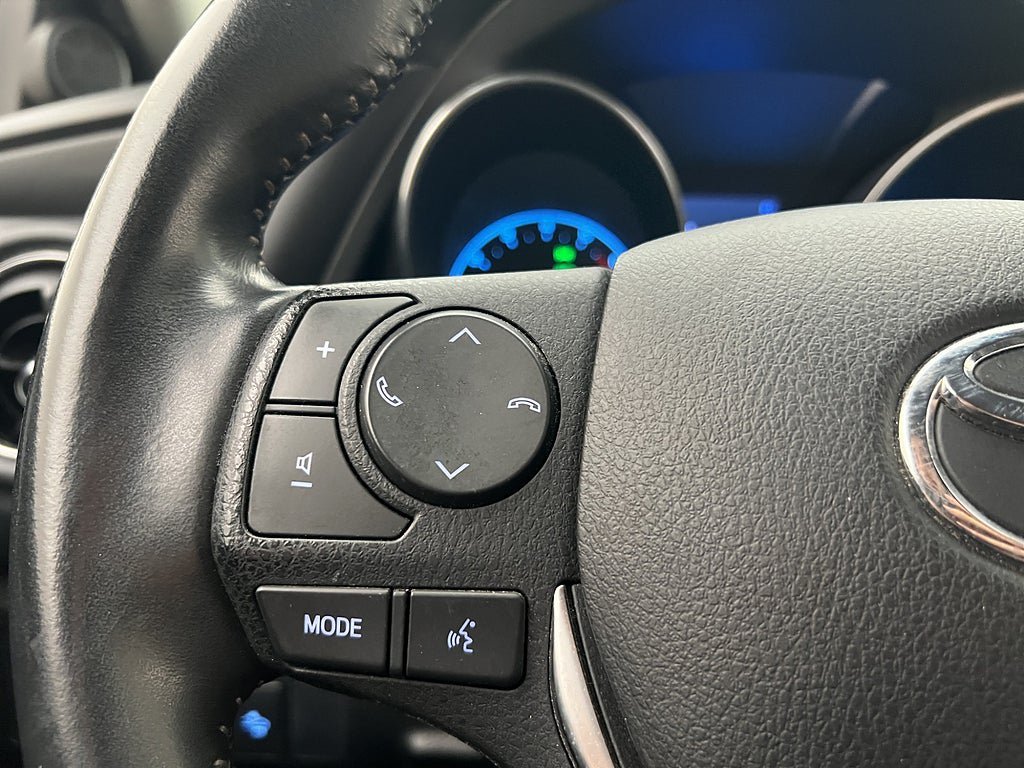 Vehicle Image 22