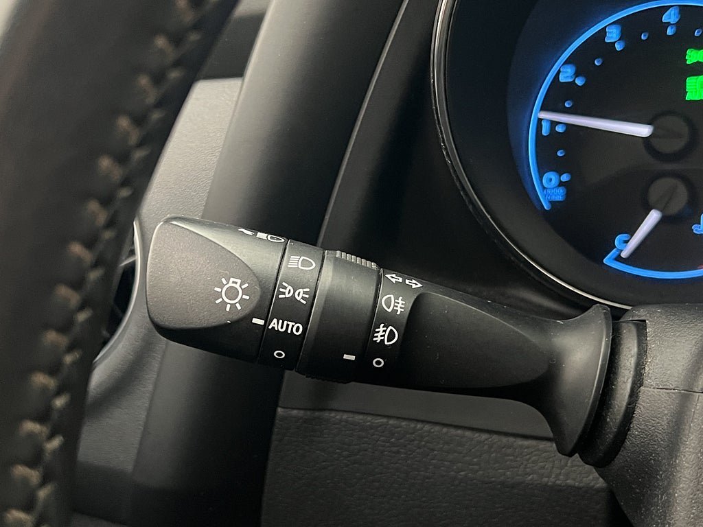 Vehicle Image 24