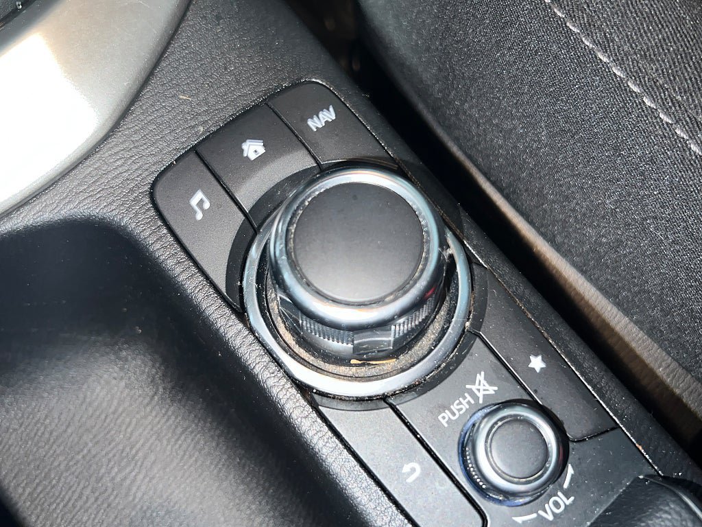 Vehicle Image 18