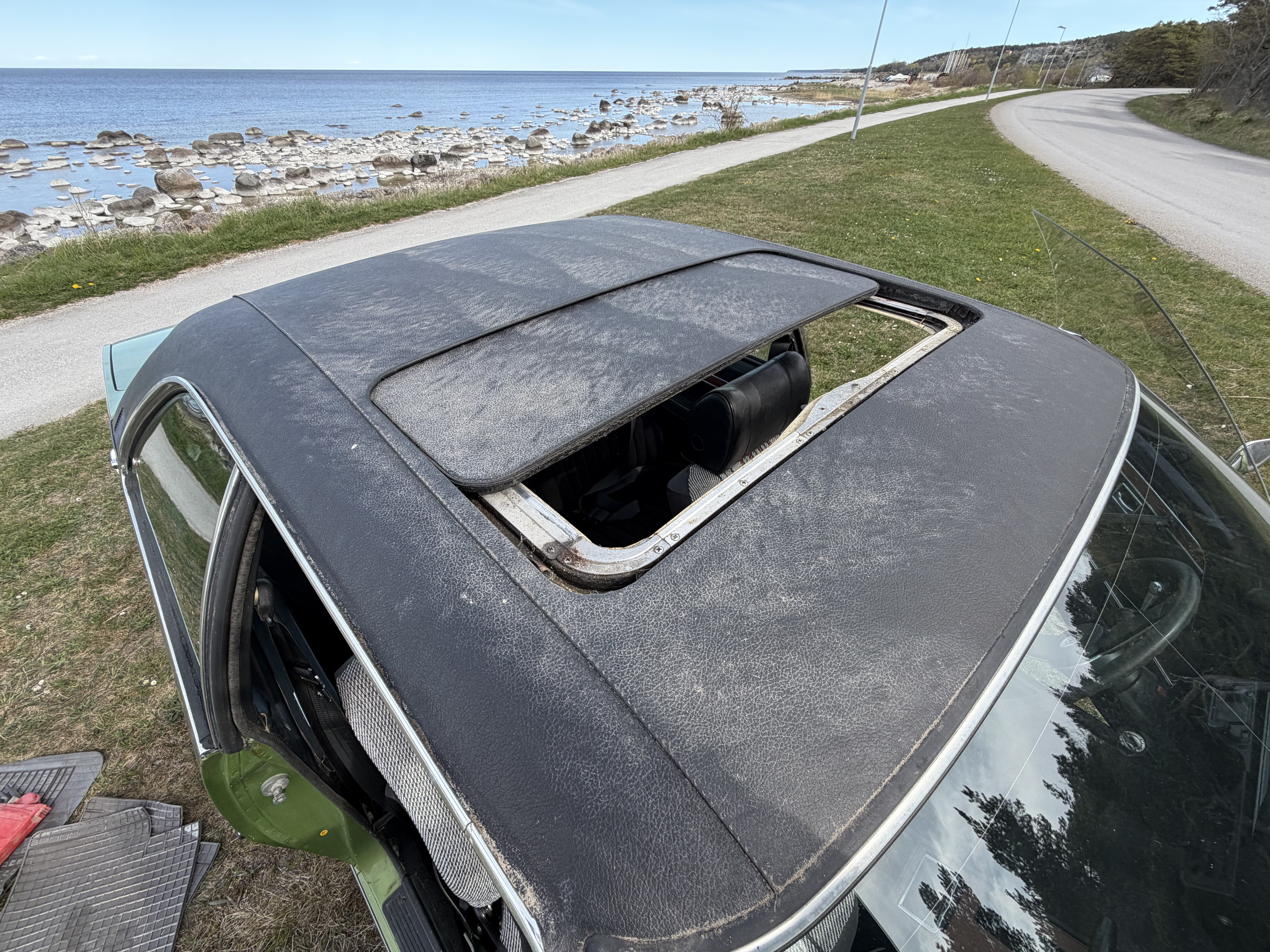 Vehicle Image 24