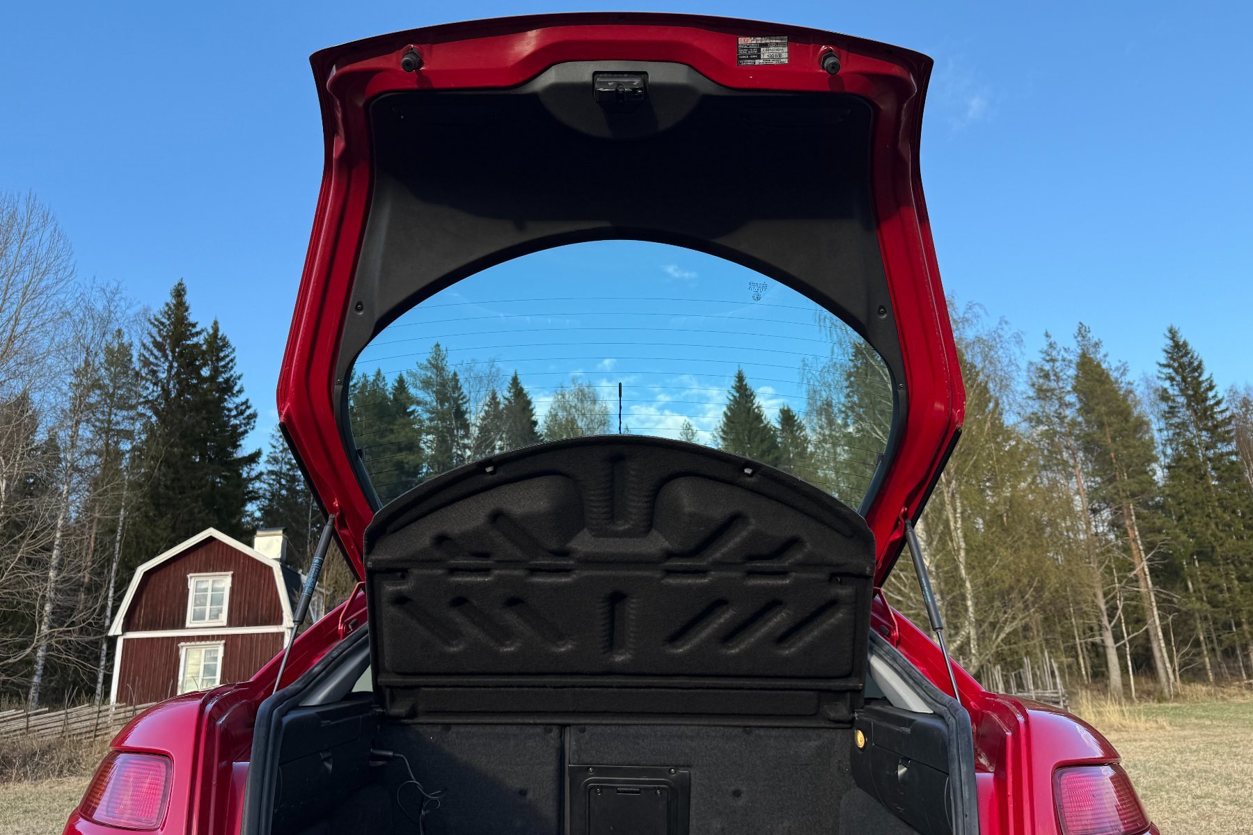 Vehicle Image 32