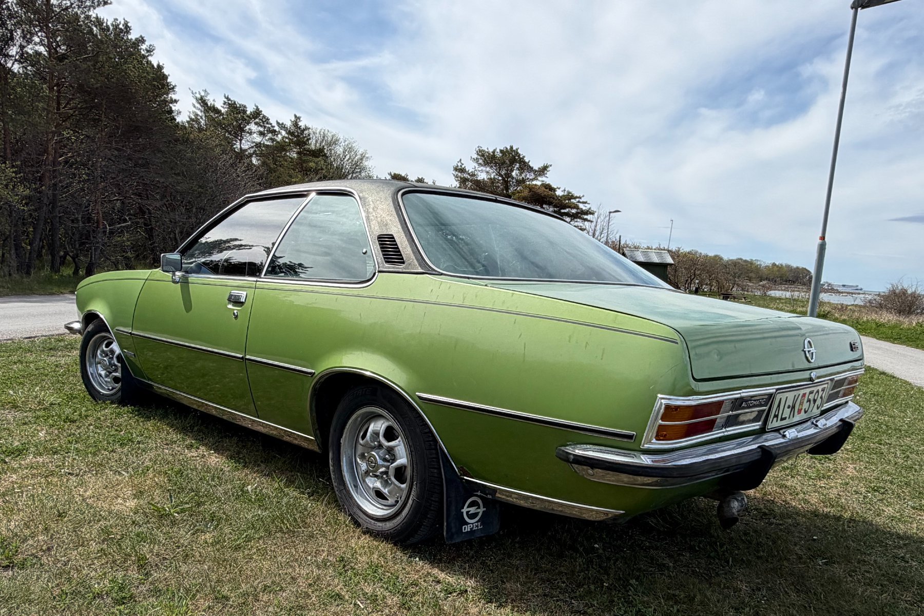 Vehicle Image 34