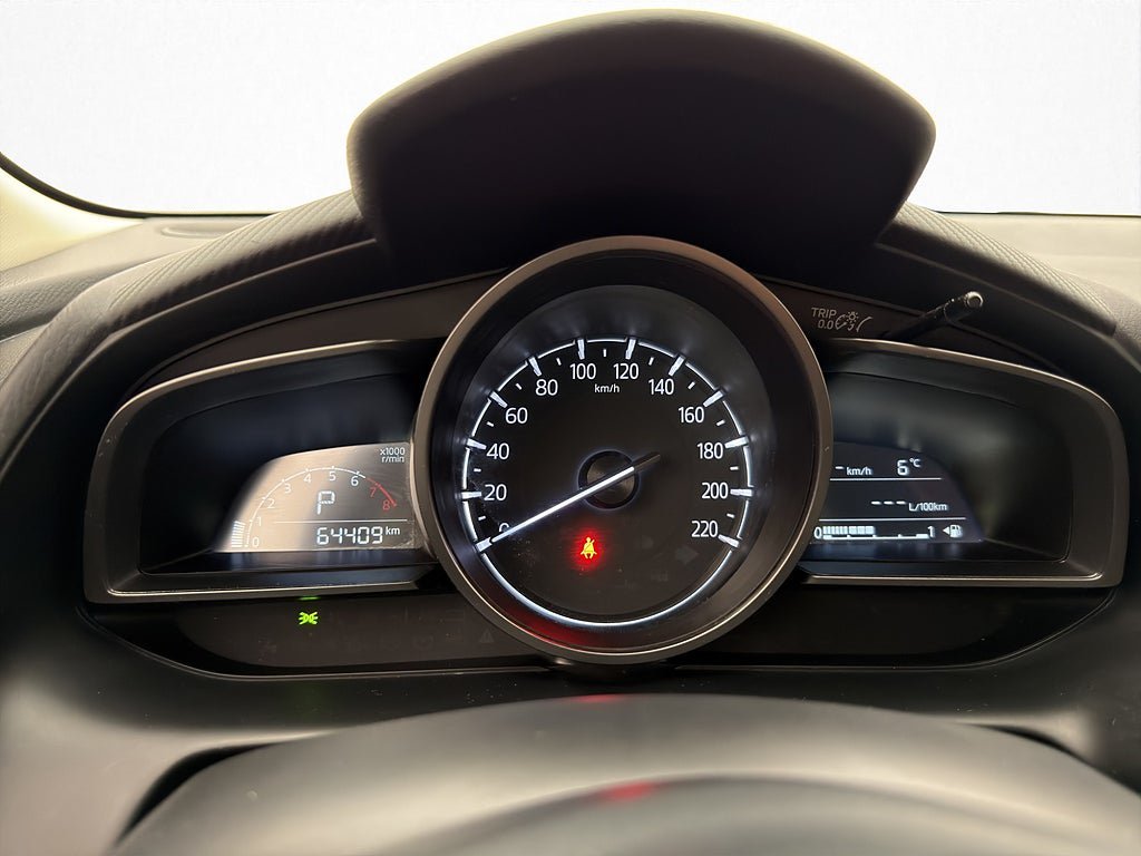 Vehicle Image 16